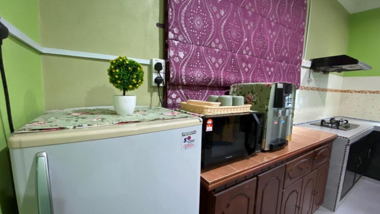 Seri Idaman Guest House Pasir Mas Ngoại thất bức ảnh