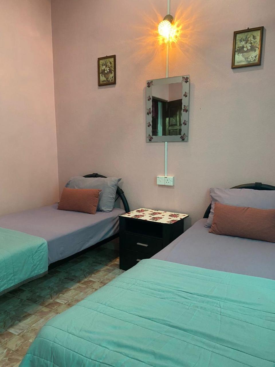 Seri Idaman Guest House Pasir Mas Ngoại thất bức ảnh